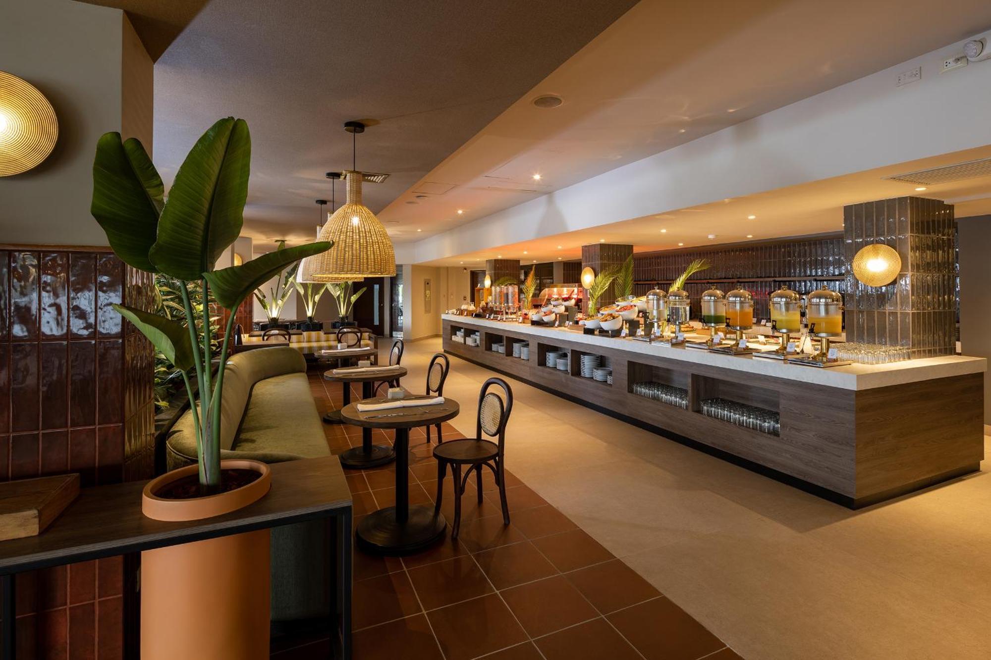 Aranwa Paracas Resort&Spa Exterior foto The buffet at the hotel